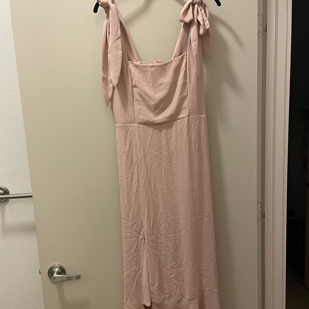 Show me your mumu bridesmaid dress. Size L. Worn once.